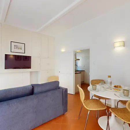 Апартаменты L'atelier De La Rue Mailly