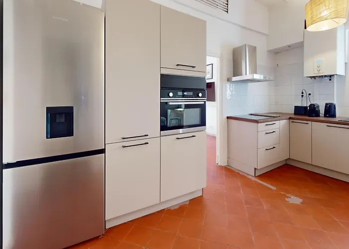 L'atelier De La Rue Mailly * פרפיניין